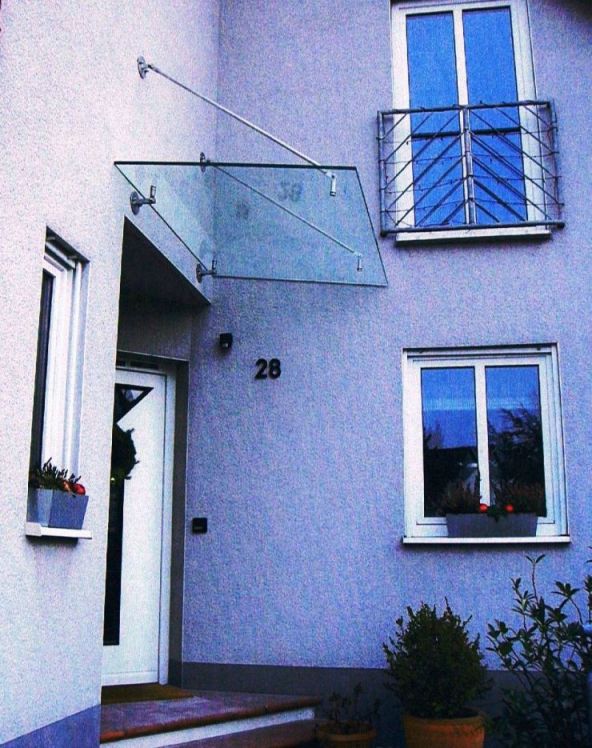 Glasüberdach mit V2A Halterungen Glasüberdach mit V2A Halterungen
