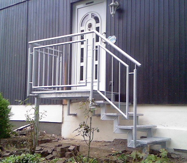 Treppe mit Geländer Treppe mit Geländer