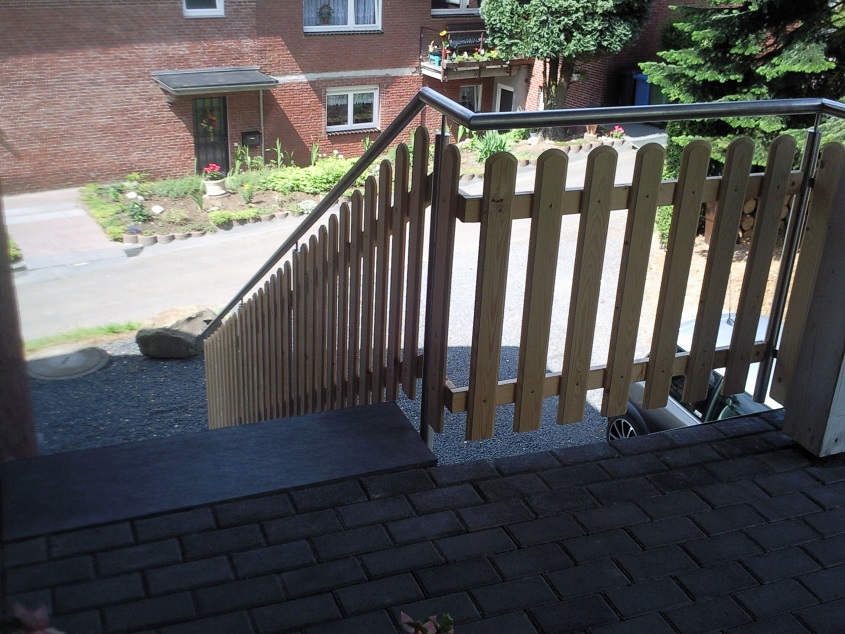 Treppengeländer mit Holzfüllung Treppengeländer mit Holzfüllung